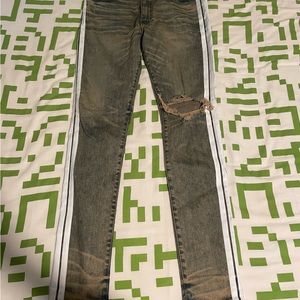 Prefect condition literally only worn twice. Cleaning out my closet